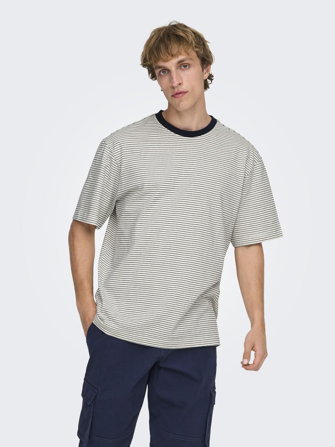 model_shot-front